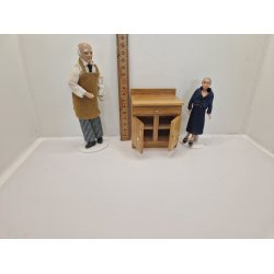 Skab i tr til feks kkken eller badevrelse (brugt/som nyt)