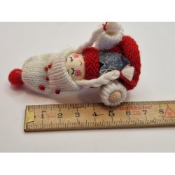 Nisse pige (ny) 6,5 cm inkl huen