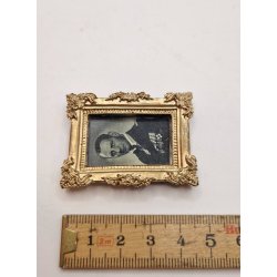 Billede af kong Frederik d. 9 (hndlavet)