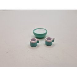 1 skl og 2 krus i plastik (brugte)