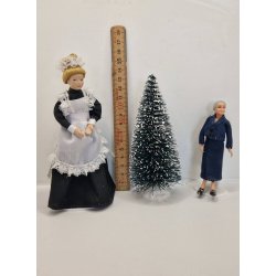 Grantr med sne (nyt) 14 cm