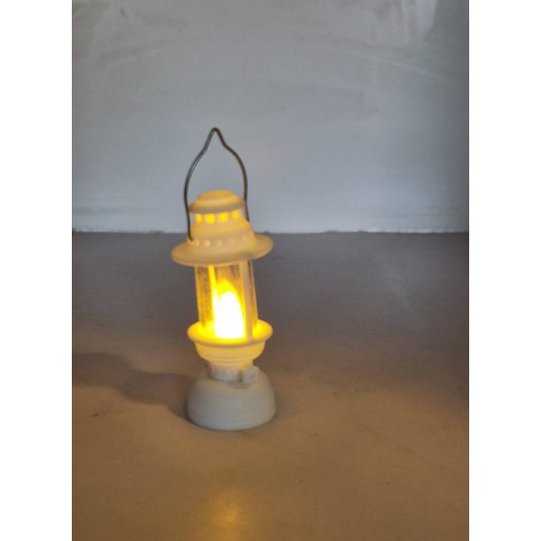 LED lanterne i plastik (ny)