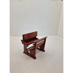 Skolebnk i tr (brugt)