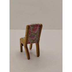 Spisebordsstol i tr (antik)