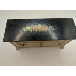 Kommode. ALWI (antik)