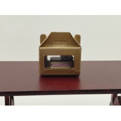 1 stk Foldet selv �ske med vinduer i kraftig karton (ny)