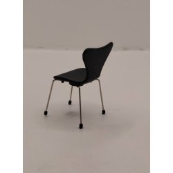 7'er stol i sort skala 1:16/18. Arne Jacobsen Minimii (ny)