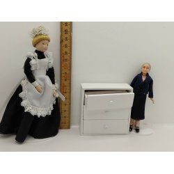 Kommode i tr� (ny)