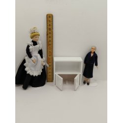 Reol med skab i tr� (ny)