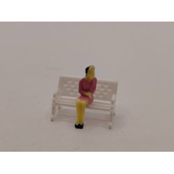 Meget lille b�nk i plastik (brugt) 1:48