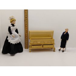 Kommode/sk�nk i tr� (ny) 1:12