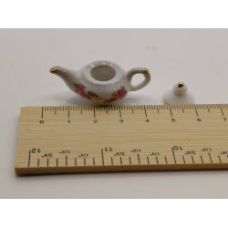 Hvidt stel med blomster