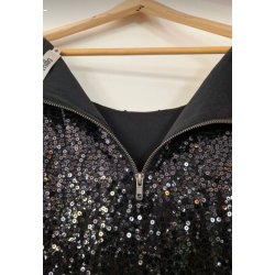 Sort kjole med palietter (brugt/fin stand)