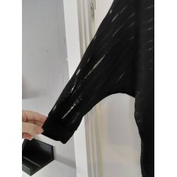 Bluse med flagermus �rmer  (brugt/lidt defekt) str 42