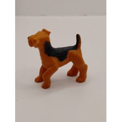 Terrier hund i plastik. (ny)