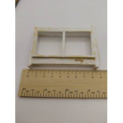 Vindue i tr� uden ruder (brugt)