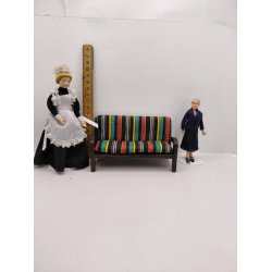 Sofa med h�ndsyet betr�k (vintage)