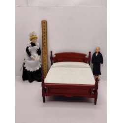 Dobbelt seng i tr�. Scale 1:12 (brugt/fin stand)