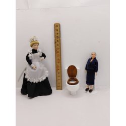 Toilet i tr�. 1:12 (brugt)