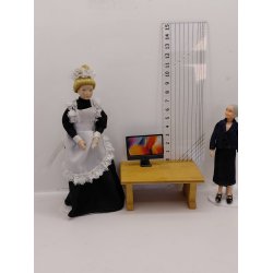 Computer sk�rm i metal (brugt/som ny)