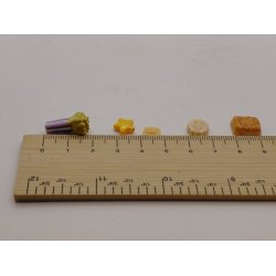 Diverse sm� kager i resin (brugte)