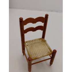Spisebordsstol i lyst tr� (vintage med patina) 1:12