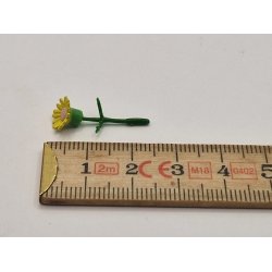Lille blomst i plastik (brugt)