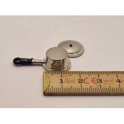 Lille gryde i metal   1,6 (brugt/som ny)