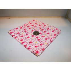 Patchwork stof lyserdt med blomster (nyt)