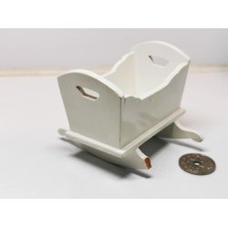 Vugge i tr hvid (defekt) 