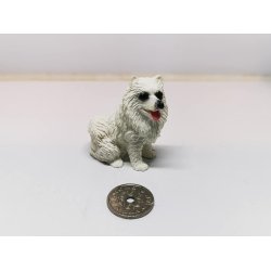 Hvid hund i resin (brugt)