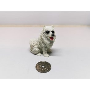 Hvid hund i resin (brugt)