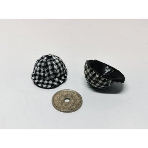 Ridehjelm passer en dukke scala 1:12 (ny)