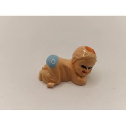 Meget lille baby med lysebl ble (ny)