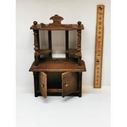 Sknk til dukkehus scala 1:12 (antik)