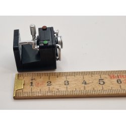 Espresso kaffemaskine i resin (ny) Ml hjde 2,5 cm, lngde 2 cm, dyb 2 cm