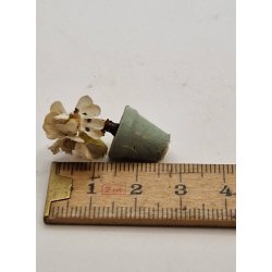 Potteplante. Potte i tr, blomster i papir. Tysk (vintage)