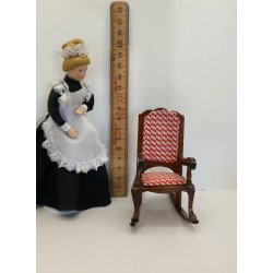 Gyngestol i tr (brugt)