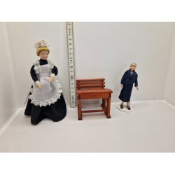 Skolebnk i tr (brugt)