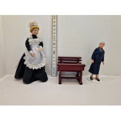 Skolebnk i tr (brugt)