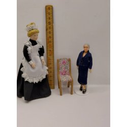 Spisebordsstol i tr (antik)