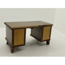 Skrivebord i tr� (antik)