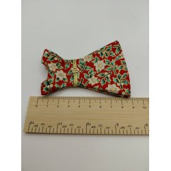 Pynte kjole (h�ndlavet)