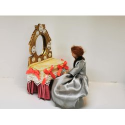 Toiletmbel med skammel (hndlavet)