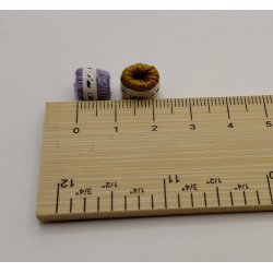 2 n�gler garn (nye) 1:12/16