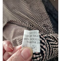 Brun kjole med lyser�de prikker (ny) M�rke: Stigensgaar