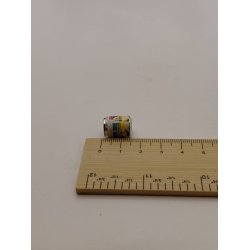 D�se med frugt drik (brugt)