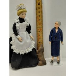 Gravhund p� bagben i resin (brugt)