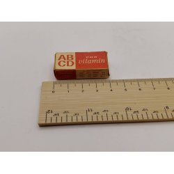 FDB vitaminer �ske i kraftig karton. DANSK (vintage)