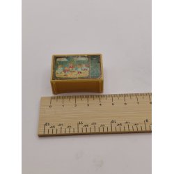 Fjernsyn i plastik (vintage med patina)